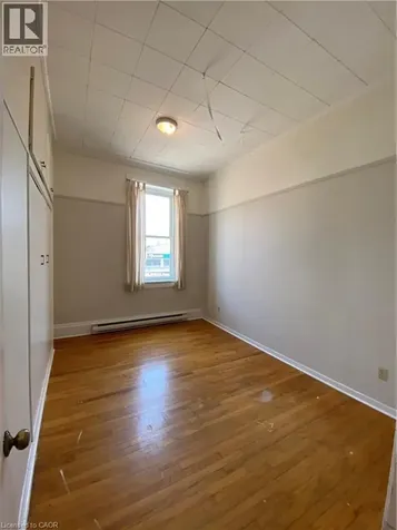 32 Grand River Street North Paris ON N3L 2M2