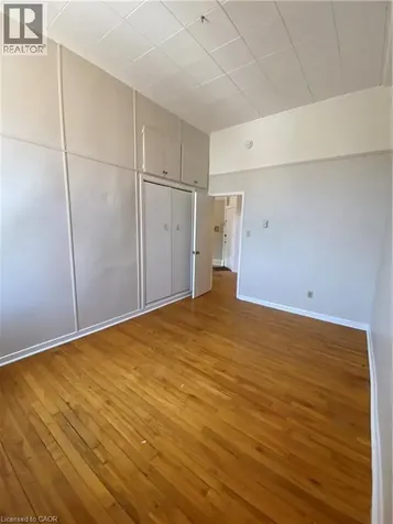 32 Grand River Street North Paris ON N3L 2M2
