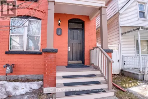 158 St Andrew Street Ottawa ON K1N 5G4