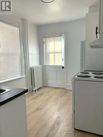 158 St Andrew Street Ottawa ON K1N 5G4