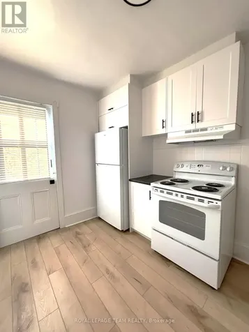 158 St Andrew Street Ottawa ON K1N 5G4