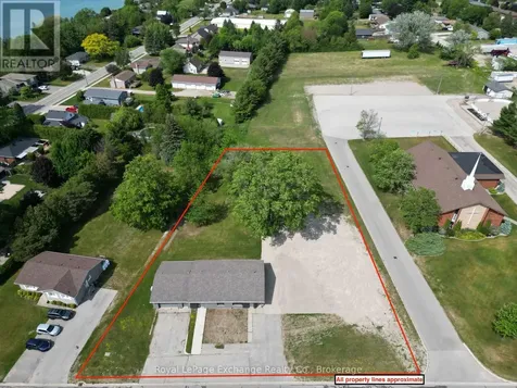 223 Bruce Avenue Kincardine ON N2Z 2P2