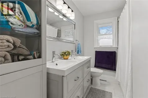 557 Lake Street St. Catharines ON L2N 4J1