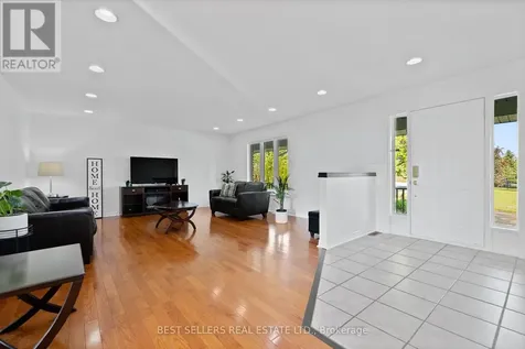 14 Pioneer Ridge Court Essa ON L0L 1N0