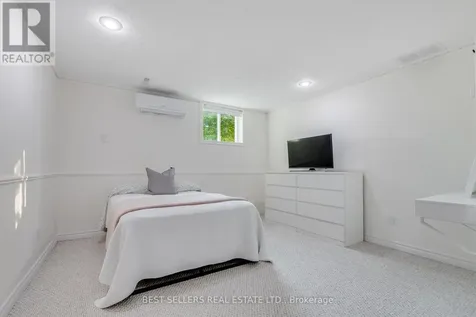 14 Pioneer Ridge Court Essa ON L0L 1N0