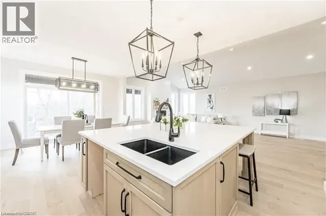 1050 Walton Avenue North Perth ON N4W 3S2