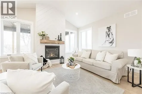 1050 Walton Avenue North Perth ON N4W 3S2