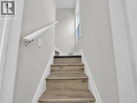 1052 Drouillard Road Windsor ON N8Y 2P8