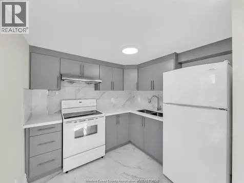 1052 Drouillard Road Windsor ON N8Y 2P8