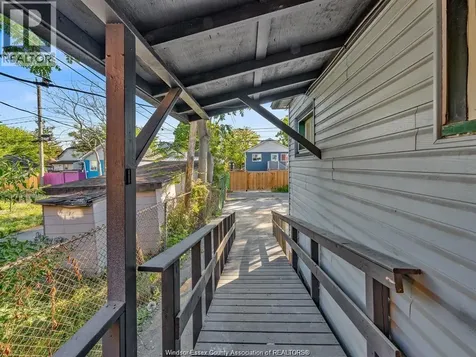 1052 Drouillard Road Windsor ON N8Y 2P8