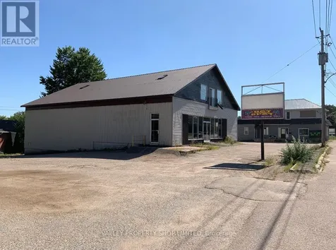 1043 Pembroke Street West Pembroke ON K8A 5R3