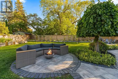 196 Ninth Street Collingwood ON L9Y 2G5