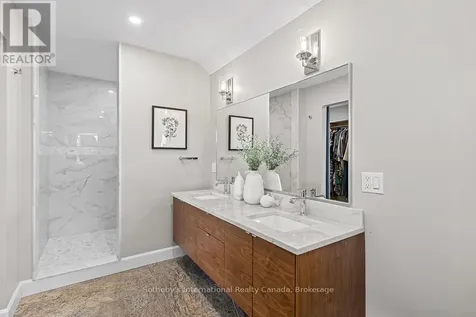 196 Ninth Street Collingwood ON L9Y 2G5