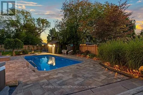 196 Ninth Street Collingwood ON L9Y 2G5