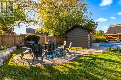 196 Ninth Street Collingwood ON L9Y 2G5