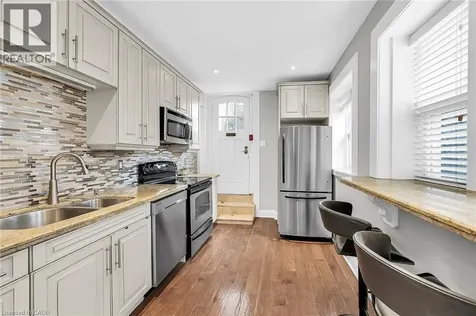 86 Herkimer Street Hamilton ON L8P 2G7