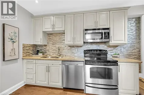 86 Herkimer Street Hamilton ON L8P 2G7