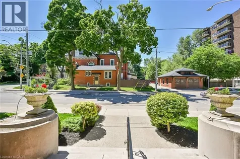 86 Herkimer Street Hamilton ON L8P 2G7