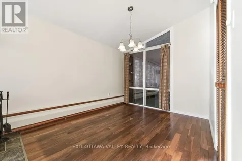 3 Newton Crescent Deep River ON K0J 1P0