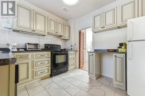 3 Newton Crescent Deep River ON K0J 1P0