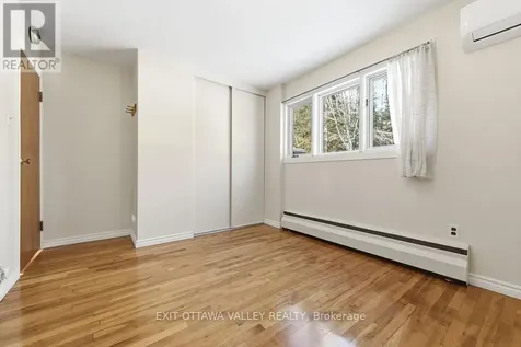 3 Newton Crescent Deep River ON K0J 1P0