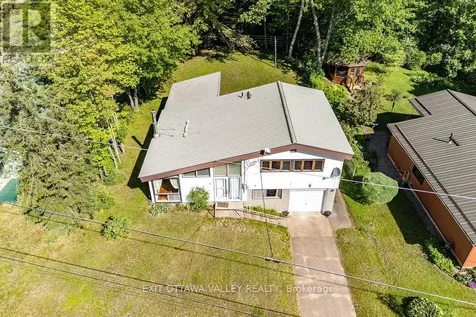 3 Newton Crescent Deep River ON K0J 1P0