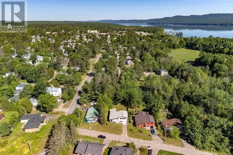 3 Newton Crescent Deep River ON K0J 1P0