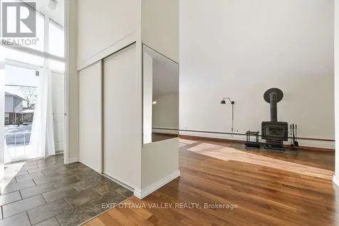 3 Newton Crescent Deep River ON K0J 1P0