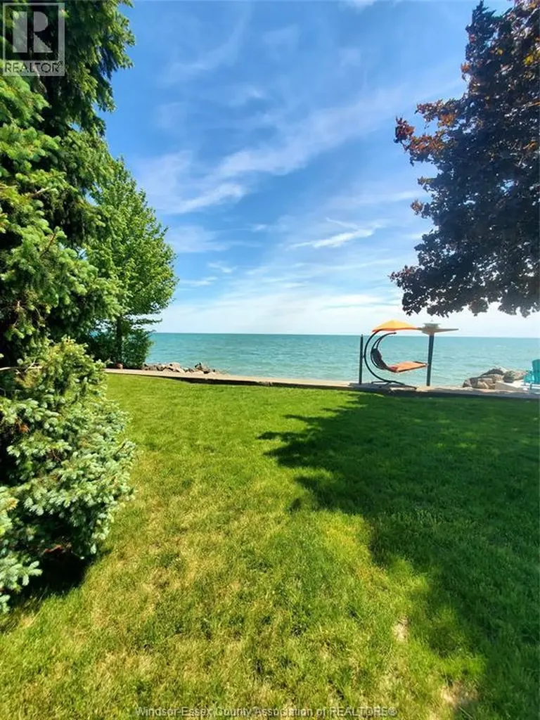 1351 Heritage Road Kingsville ON N8H 4C9