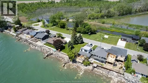 1351 Heritage Road Kingsville ON N8H 4C9