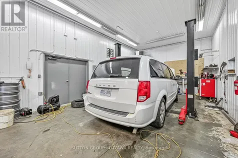 3835 Mcbean Street Ottawa ON K0A 2Z0