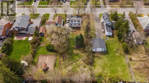 279/285 Pleasant Park Road Ottawa ON K1H 5M7