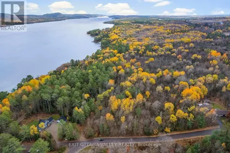 Part 12 Moose Avenue Deep River ON K0J 1P0