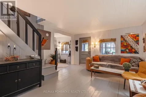 127 Alexandra Street Petawawa ON K8H 2R2