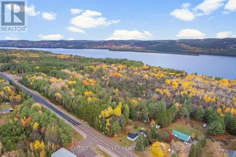 Part 9 Moose Avenue Deep River ON K0J 1P0