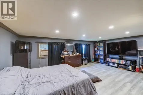 76 Capron Street Paris ON N3L 1R2