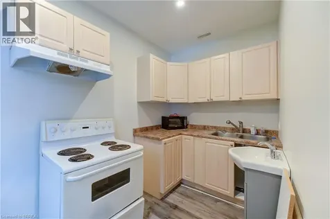 76 Capron Street Paris ON N3L 1R2