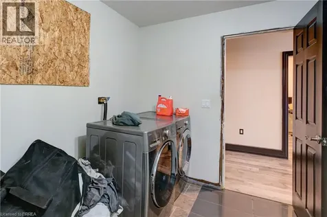 76 Capron Street Paris ON N3L 1R2