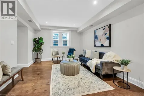 86 Herkimer Street Hamilton ON L8P 2G7
