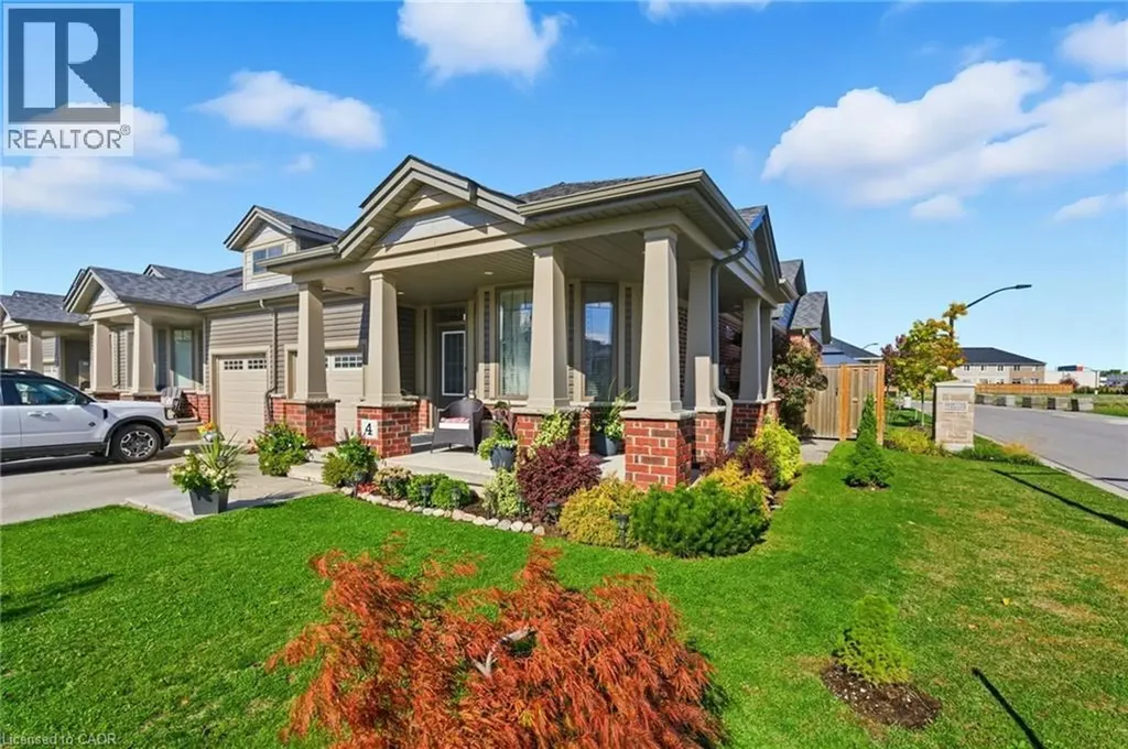 4 Ellis Avenue St. Catharines ON L2P 0E6
