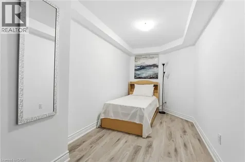 4 Ellis Avenue St. Catharines ON L2P 0E6