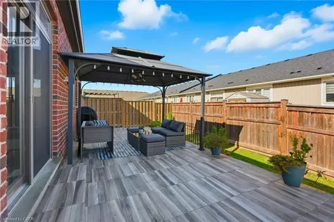 4 Ellis Avenue St. Catharines ON L2P 0E6