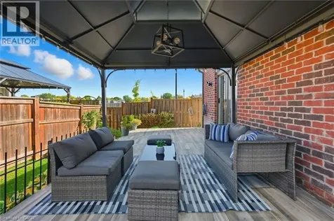 4 Ellis Avenue St. Catharines ON L2P 0E6
