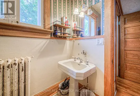 543 Queenston Road Cambridge ON N3H 3J9