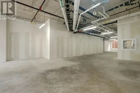 399 Winston Avenue Ottawa ON K2A 1Y8