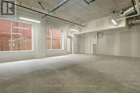 399 Winston Avenue Ottawa ON K2A 1Y8