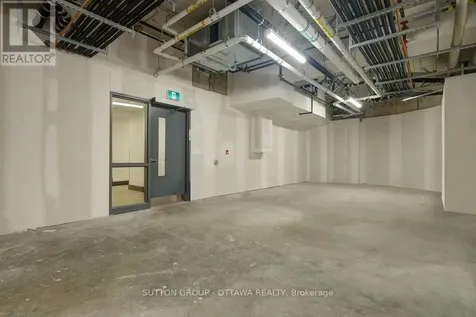 399 Winston Avenue Ottawa ON K2A 1Y8