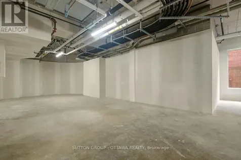 399 Winston Avenue Ottawa ON K2A 1Y8