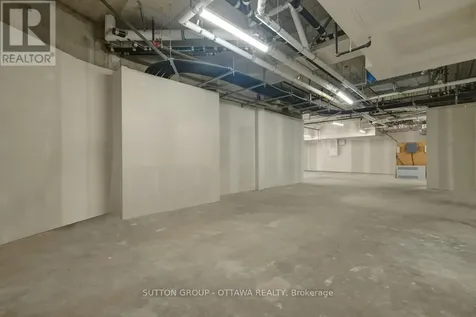 399 Winston Avenue Ottawa ON K2A 1Y8