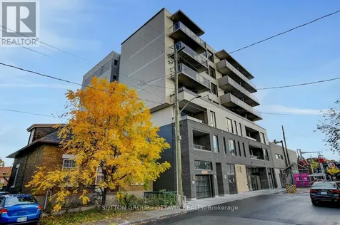 399 Winston Avenue Ottawa ON K2A 1Y8